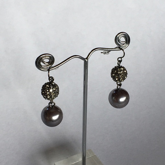 Women’s Drop Earings - Picture 1 of 4